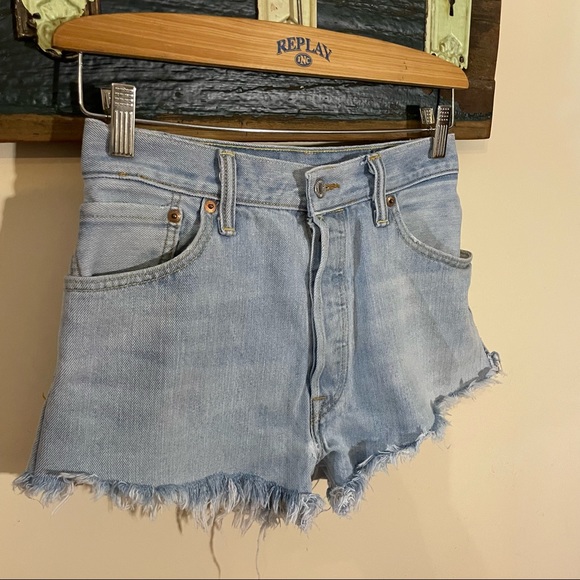 Levi’s Button-fly Jean Shorts Size 25 - Picture 9 of 15